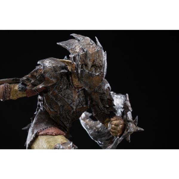 Iron Studios The Lord of the Rings – Obrněná socha Orka Art Scale 1/10