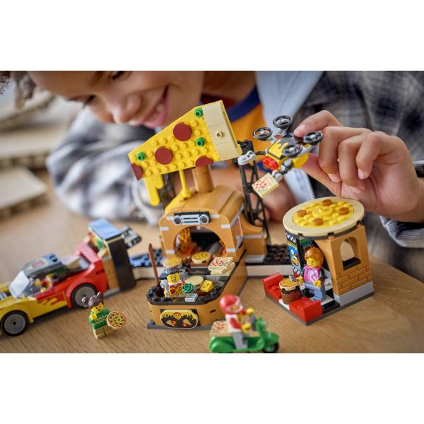 LEGO® City 60496 Donáška pizzy s vozidly (obrázek 10)