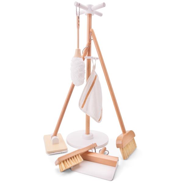 New Classic Toys Dětská dřevěná úklidová sada (obrázek 3)