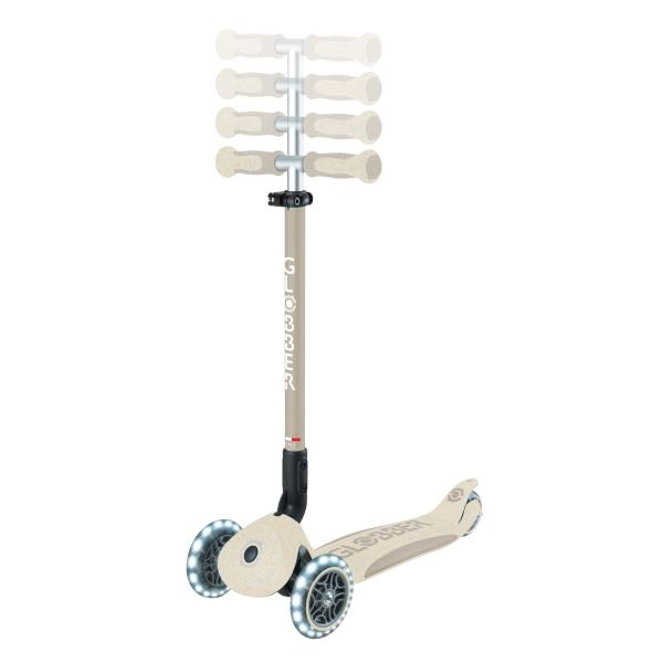 Globber koloběžka Go Up deluxe lights ecologic 360 ° coconut (obrázek 4)