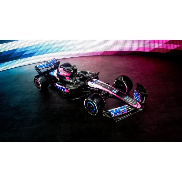 1:18 Alpine A524 prezentace Růžová