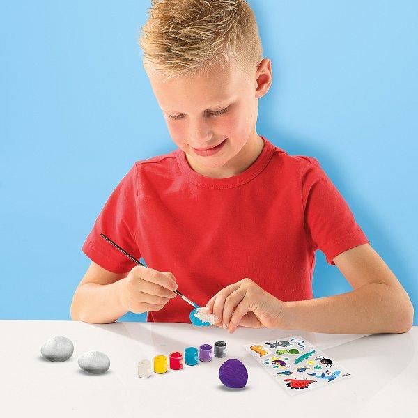 Malování kamínků s nálepkami (obrázek 5)