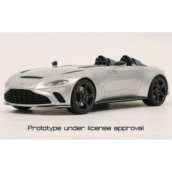 1:18 ASTON MARTIN V12 SPEEDSTER 2021 SKYFALL SILVER