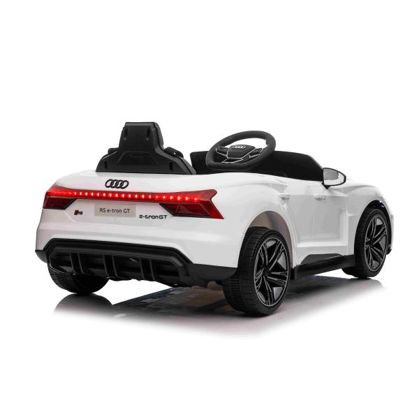 Elektrické autíčko Audi RS E-tron GT 12V, bílé, široké jednomístné sedadlo, 2,4 GHz dálk. (obrázek 9)