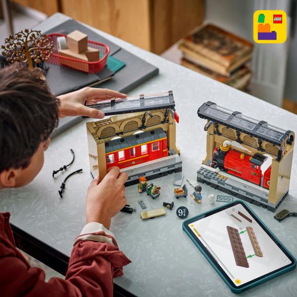 LEGO® Harry Potter 76450 Knižní zarážka: Bradavický expres (obrázek 7)