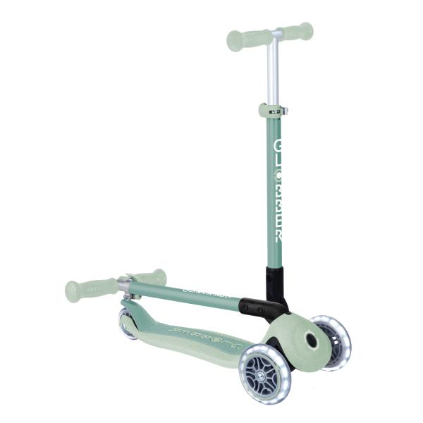 Globber koloběžka Primo Foldable Lights Ecologic Pistachio (obrázek 4)