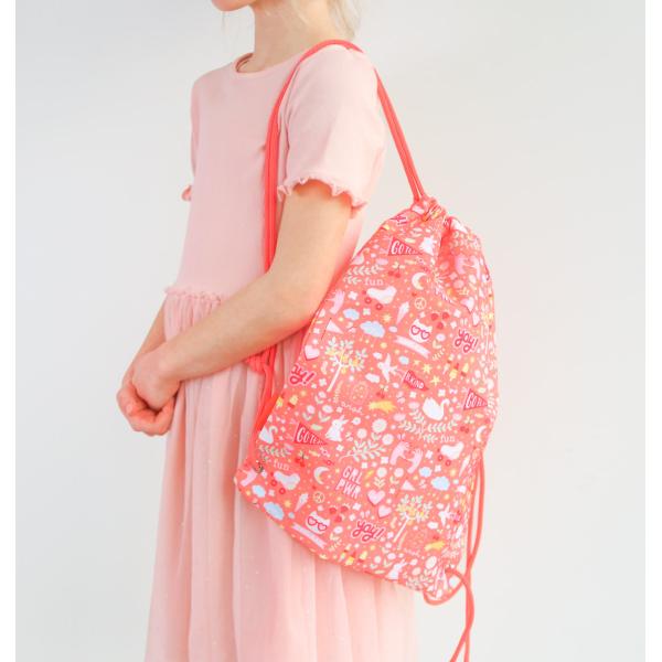 A Little Lovely Company – dětský sportovní vak – zábava