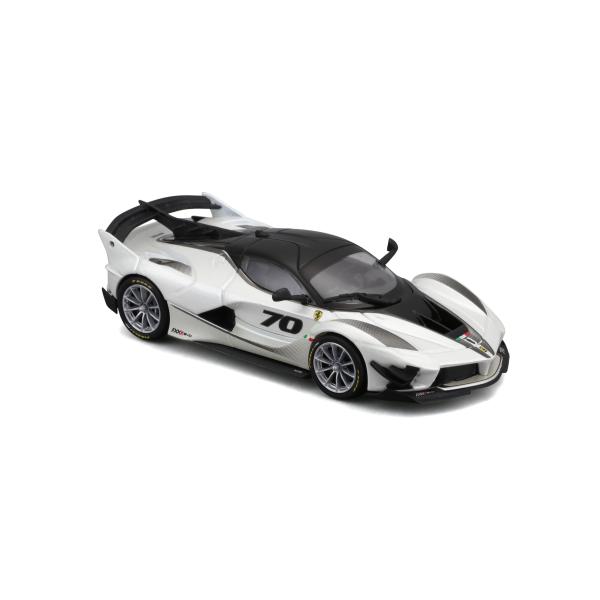 Bburago 1:43 Ferrari Racing FXX-K EVO 2017 bílá/černá
