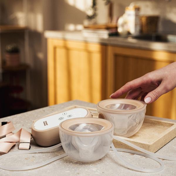 CANPOL BABIES Odsávačka mateřského mléka do podprsenky dvojitá MilkShell