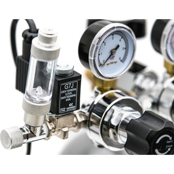 Kompletní dvoustupňová sada CO2 s nočním spínačem a 5l lahví