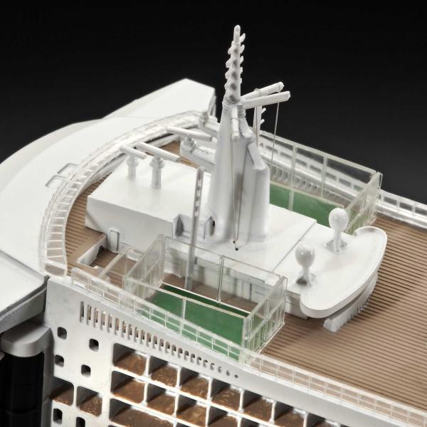 Plastic ModelKit loď 05231 - Queen Mary 2 (1:700) (obrázek 7)