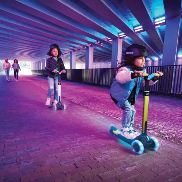 BERG Nexo dětská koloběžka Lights LED-deck Mint (obrázek 6)