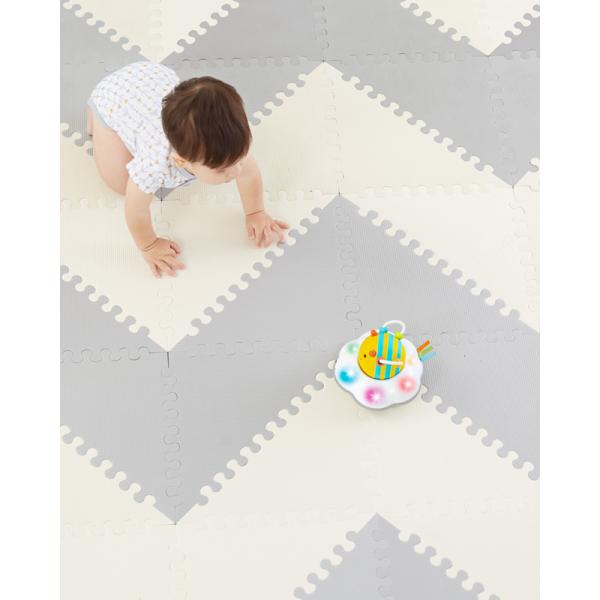 SKIP HOP Puzzle pěnové šedo-béžové 72 ks, 10 m + (obrázek 4)