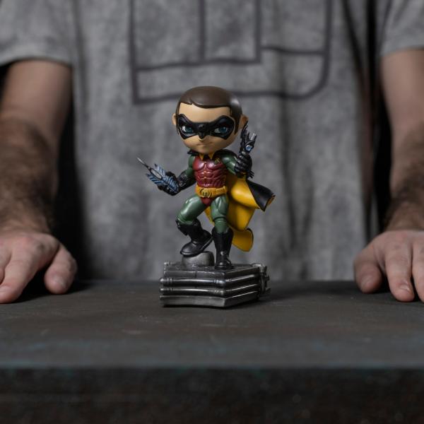 Iron Studios & MiniCo Batman Forever - Robin Figurka (obrázek 3)