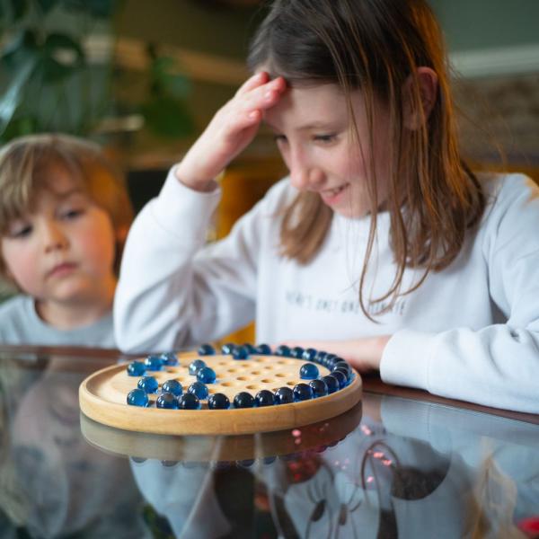 Bigjigs Toys Dřevěný solitér (obrázek 4)