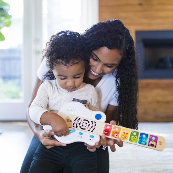 BABY EINSTEIN Kytara dotyková Strum Along Songs ™ Magic Touch ™ HAPE 12m + (obrázek 3)