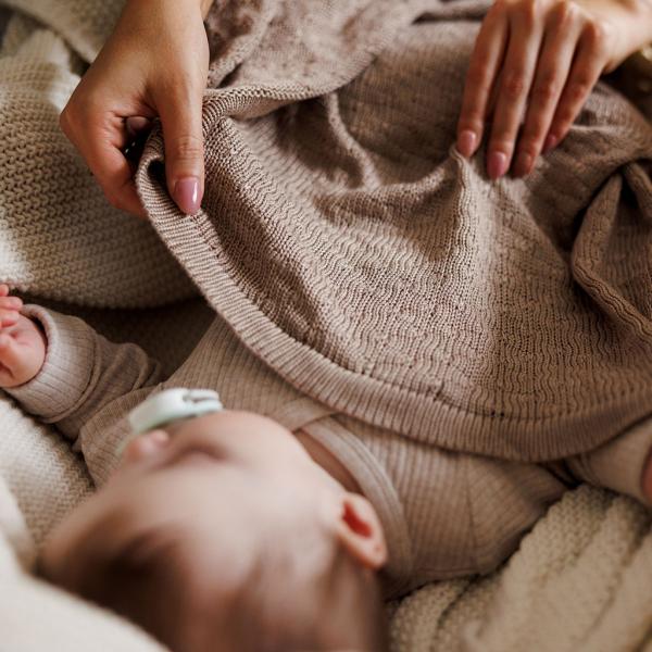 BABYONO Deka pletená bambusová Beige (obrázek 3)