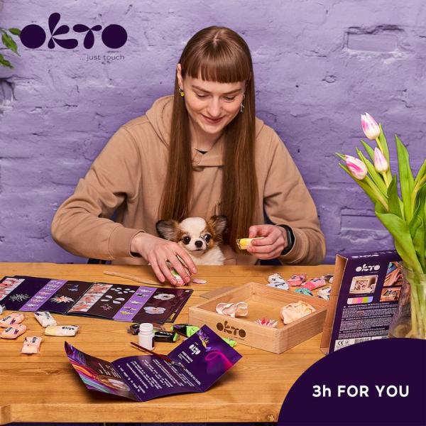 OKTO ROMANCE Výtvarná modelovacia sada DIY kvetiny s dreveným rámom 21×21 cm