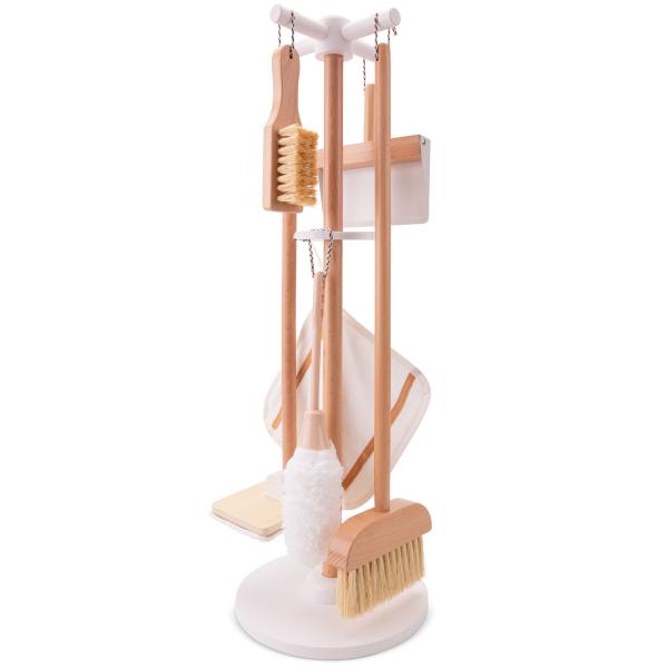 New Classic Toys Dětská dřevěná úklidová sada (obrázek 4)