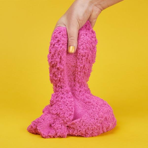 Kinetic Sand balení třpytivého růžového písku 0,9 kg (obrázek 4)