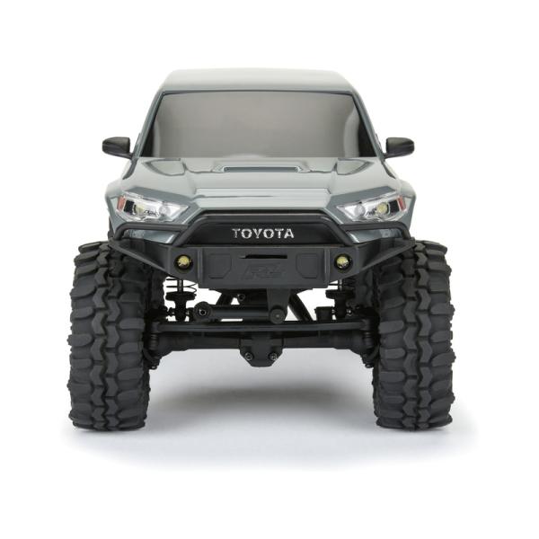 Pro-Line karosérie 1:24 2024 Toyota 4Runner rozvor 132mm, šedá, sestavená: Axial SCX24 (obrázek 7)