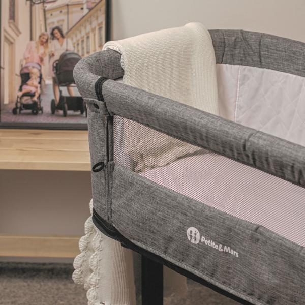 PETITE&MARS Napínací plachta nepromokavá do malé postýlky Soft Dream Mini 84 x 50 White (obrázek 5)