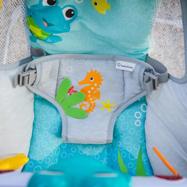 BABY EINSTEIN Lehátko hudební vibrační se světýlky Kick to It Neptune do 9 kg (obrázek 5)