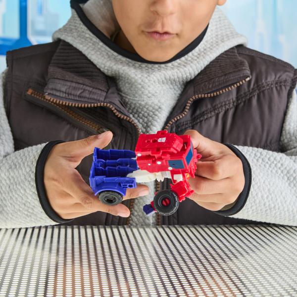 HASBRO - Transformers Cyberworld, OPTIMUS PRIME (obrázek 8)