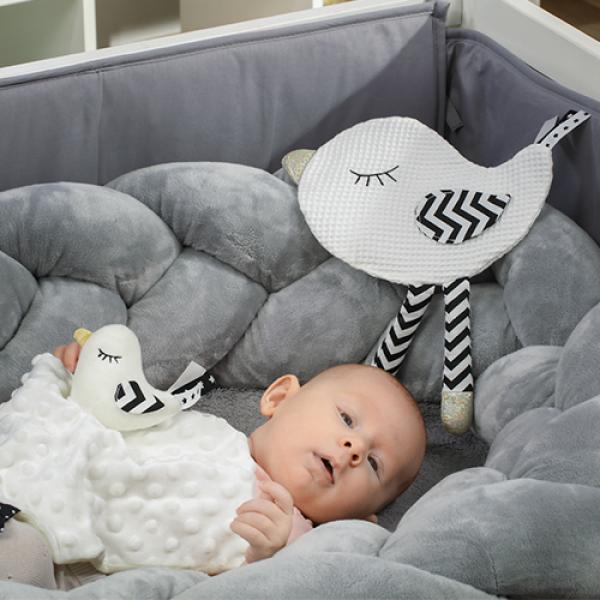 BABYONO Hračka mazlíček Little Birdie 0m+ (obrázek 9)