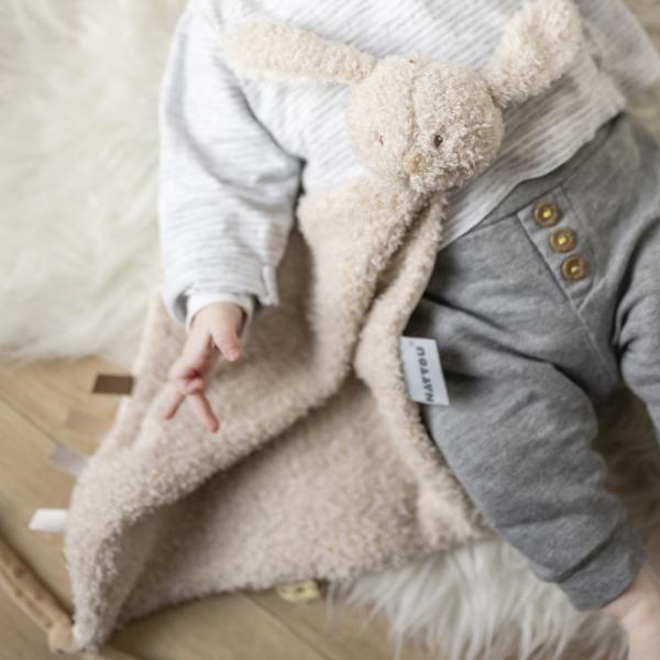 NATTOU Mazlíček plyšový maxi Teddy zajíček 28 x 28 cm, 0m+ (obrázek 7)