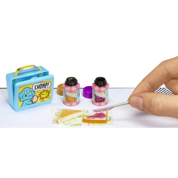 MGA's Miniverse Make It Mini Kavárna (obrázek 11)