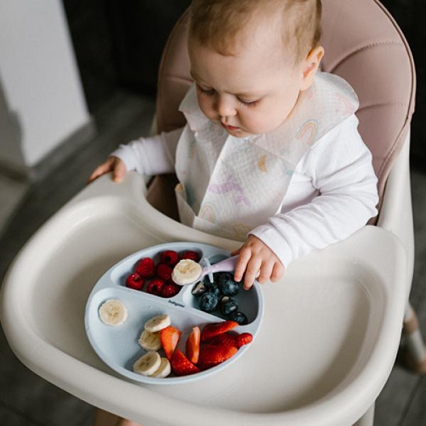 BABYONO Miska s silikonovým sacím kohoutkem - modrá 6m+ (obrázek 6)
