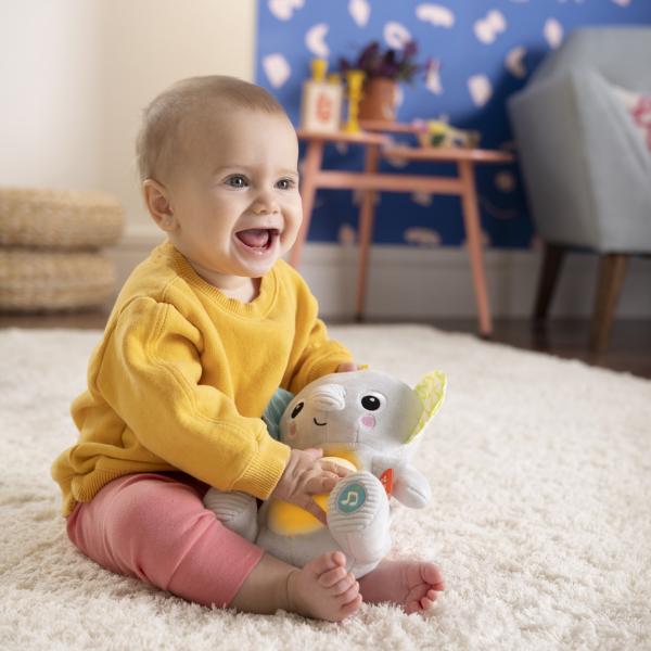 BRIGHT STARTS Hračka plyšová hudební svítící Hug-a-bye Baby ™ sloník 0m + (obrázek 5)