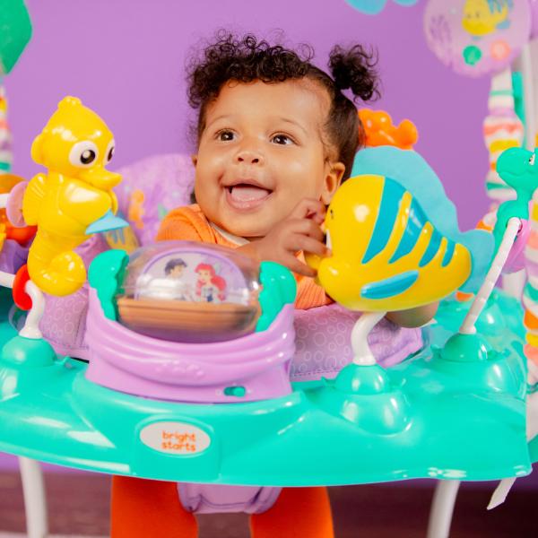 DISNEY BABY Skákadlo THE LITTLE MERMAID Sea of Activities™ (obrázek 8)