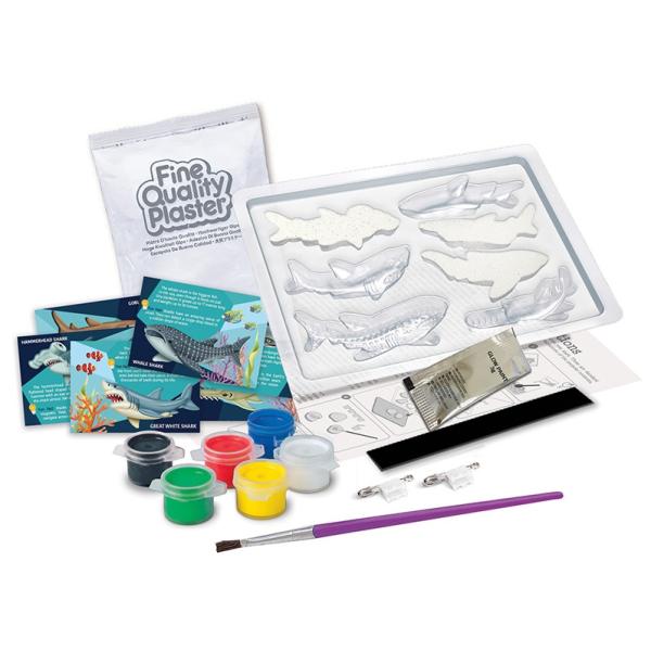 Fabrication et peinture - requins