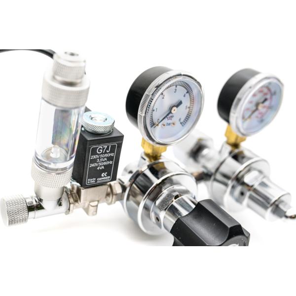 Kompletní dvoustupňový set CO2 s nočním vypnutím bez lahve