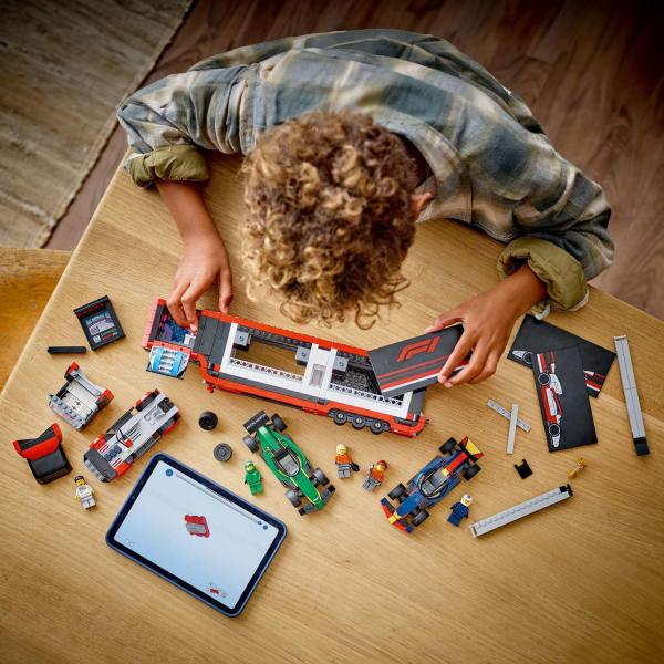 LEGO® City 60445 Kamion F1® s auty RB20 a AMR24 F1®