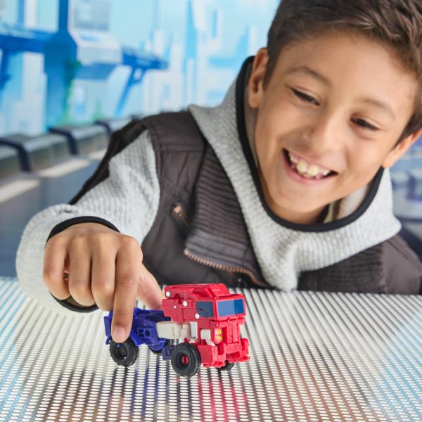 HASBRO - Transformers Cyberworld, OPTIMUS PRIME (obrázek 11)