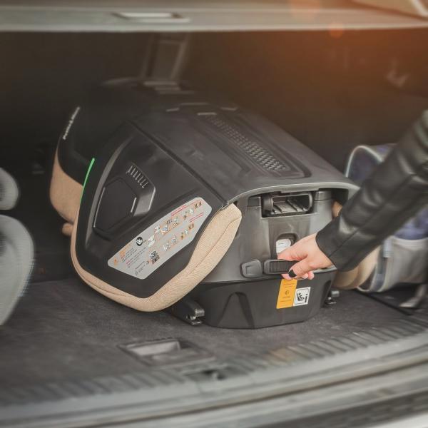PETITE&MARS Autosedačka Flex Pro i-Size Šedý vzduch 100-150 cm (15-36 kg) (obrázek 10)
