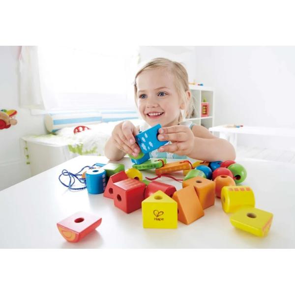 Hape Navlékací korále z geometrických tvarů (obrázek 3)