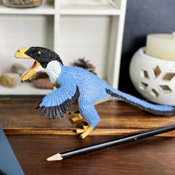 Safari® Utahraptor dinosaurus 2024 (obrázek 6)