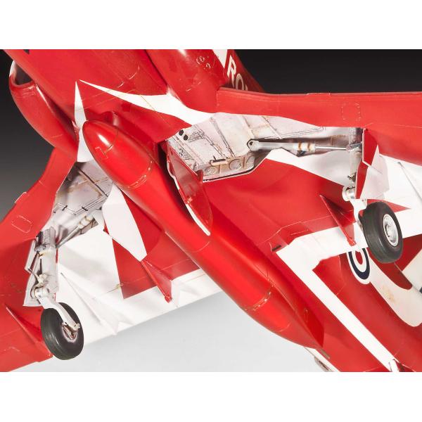 Plastic ModelKit letadlo 04284 - BAe Hawk "Red Arrows" (1:32) (obrázek 4)