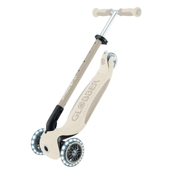 Globber koloběžka Go Up deluxe lights ecologic 360 ° coconut (obrázek 7)
