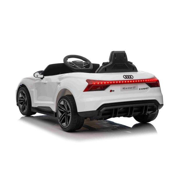 Elektrické autíčko Audi RS E-tron GT 12V, bílé, široké jednomístné sedadlo, 2,4 GHz dálk. (obrázek 7)
