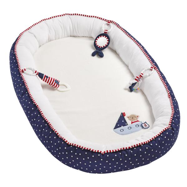 Baby Fehn Hnízdo, Ocean club