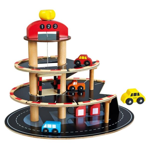 Bino Dřevěné parkoviště s výtahem