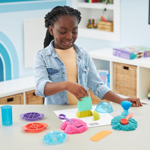 Kinetic sand Ultimátní sada písku s nástroji (obrázek 7)
