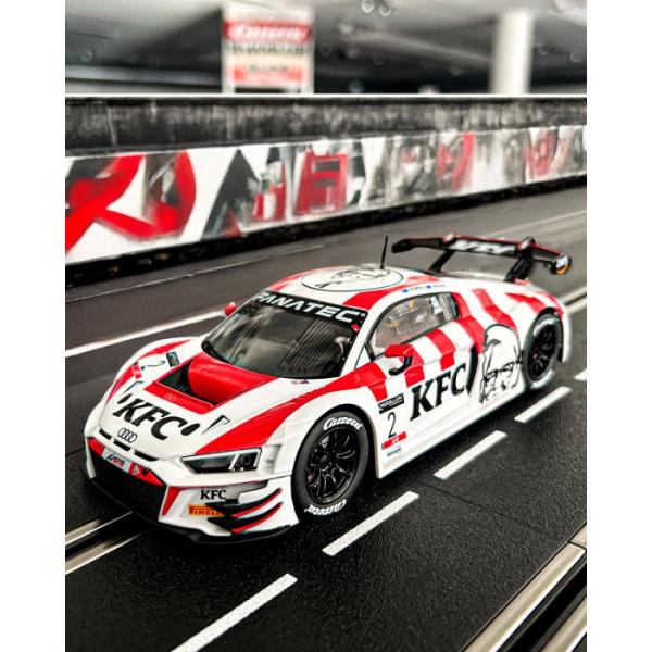 Auto Carrera D124 - 23991 Audi R8 LMS GT3 evo II (obrázek 3)