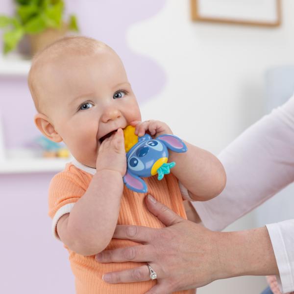 BRIGHT STARTS Kousátko Stitch Tropical Teethe™ 0m+ (obrázek 5)