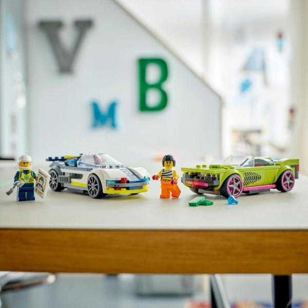 LEGO® City 60415 Honička policejního auta a sporťák (obrázek 5)